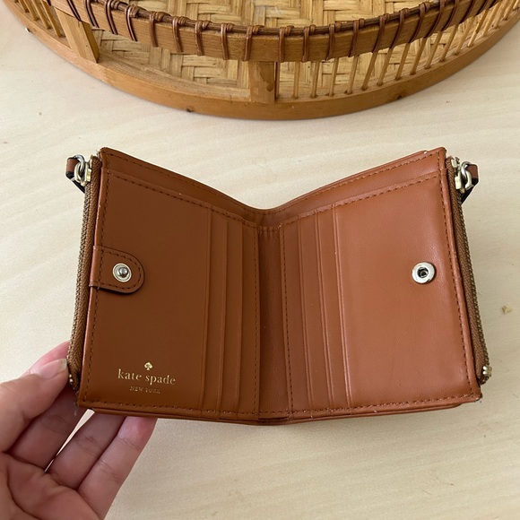 Kate Spade Trifold Wallet - Picture 3 of 4